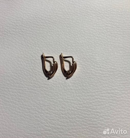 Золотые серьги