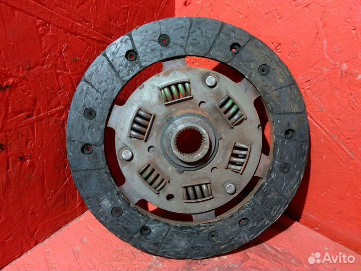Логан сцепление диск с корзиной 1.4 с дефектом
