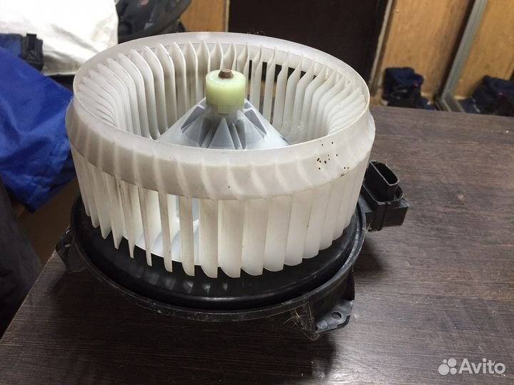 Моторчик печки Honda Pilot Crosstour CR-V 3