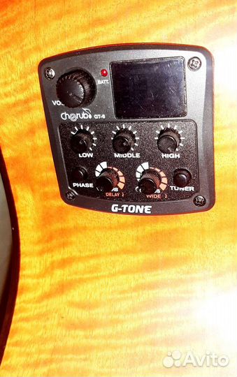 Акустическая гитара