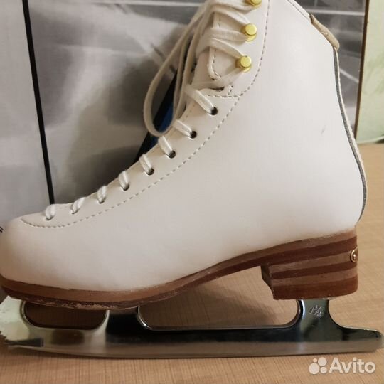 Коньки фигурные