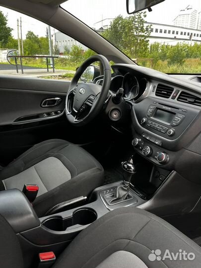 Kia Ceed 1.6 AT, 2015, 203 000 км