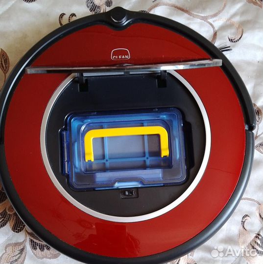 Робот пылесос panda