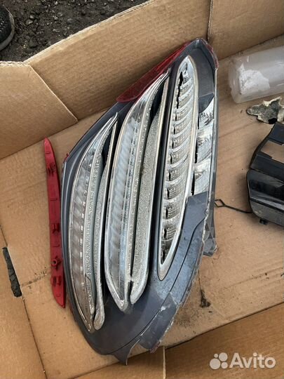 Фонарь задний правый w213