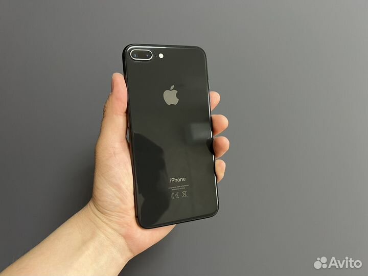 iPhone 8 Plus, 64 ГБ
