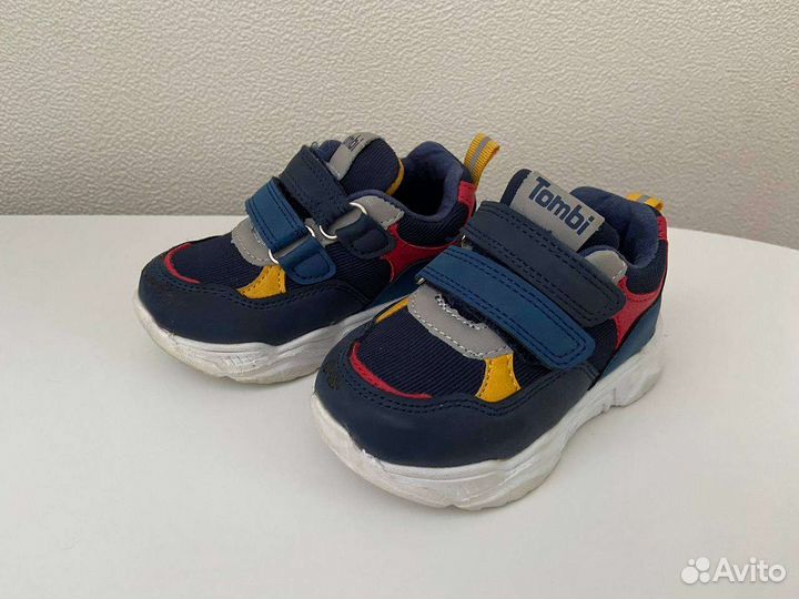 Детские кроссовки Tombi размер 22