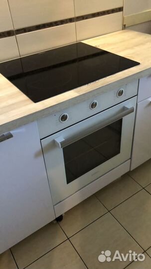 Встраиваемый электрический духовой шкаф белый