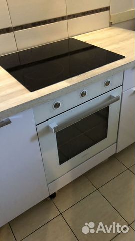 Встраиваемый электрический духовой шкаф белый