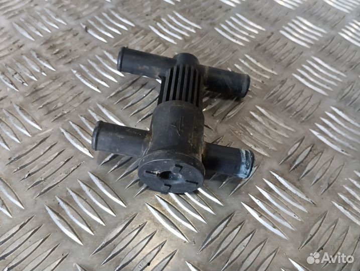 Клапан отопителя MAN 81619670018