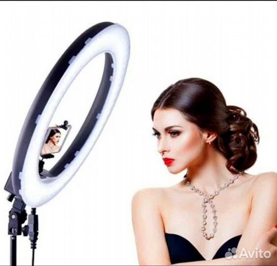 Кольцевая лампа светодиодная