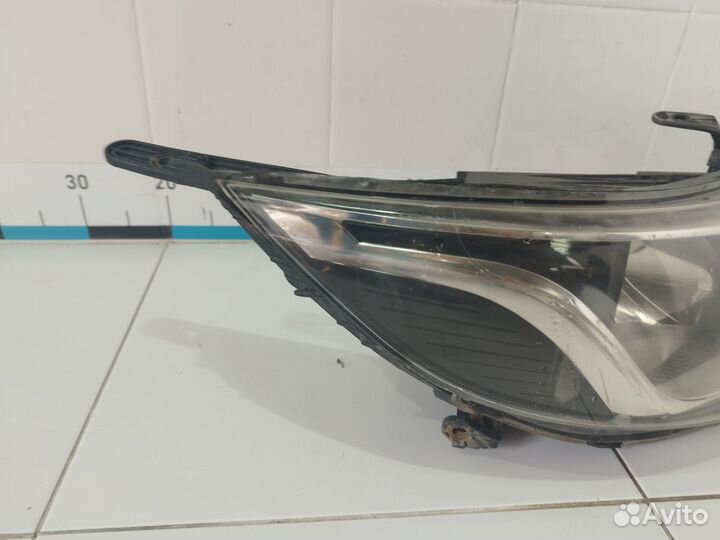 Фара правая RIO 3 до 2015 года 921024X000