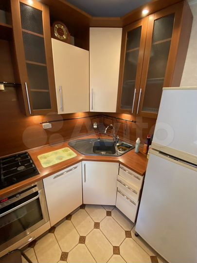 4-к. квартира, 90 м², 4/6 эт.