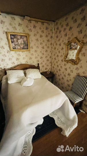 Кукольный домик с мебелью