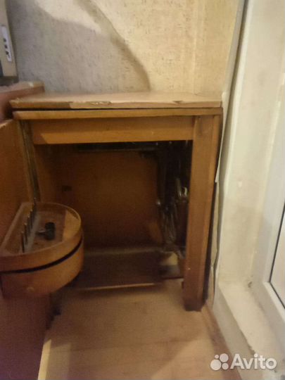 Швейная машинка подольская ножная