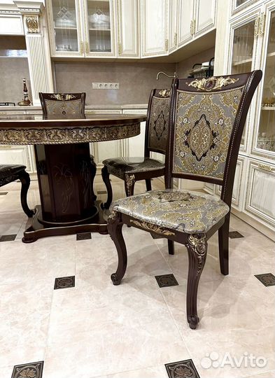 Столы и стулья для кухни новые