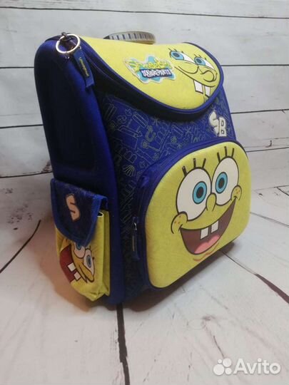 Школьный рюкзак