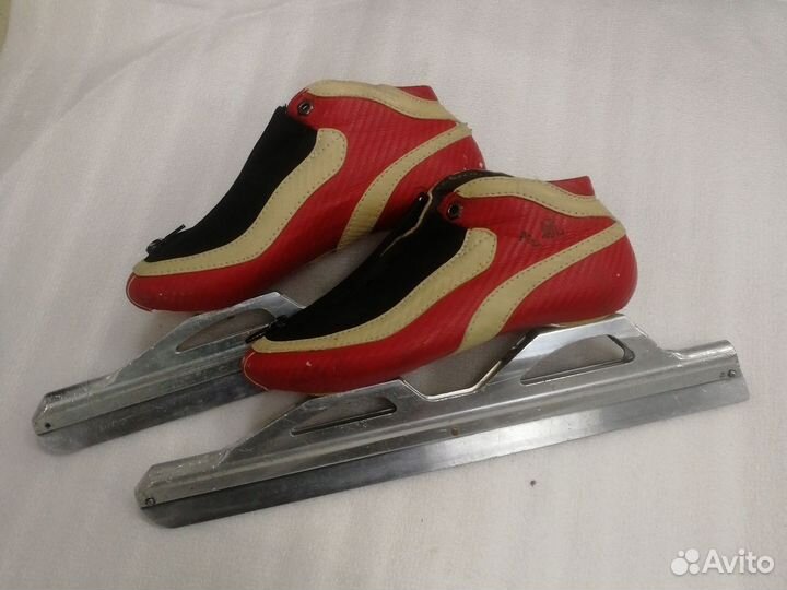 Конькобежные коньки wavekon