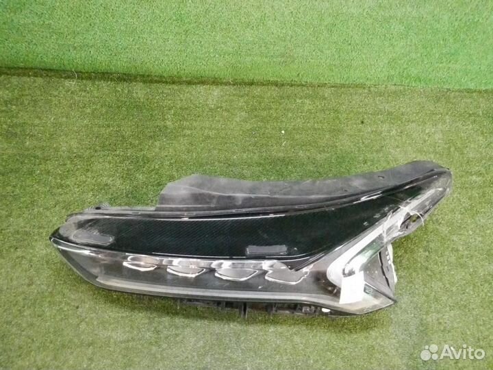 Фара левая Kia K5