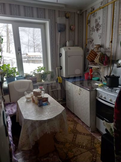 3-к. квартира, 50 м², 1/1 эт.