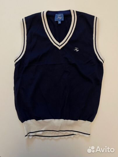 Детский школьный жилет 133 размера на 7-9 лет