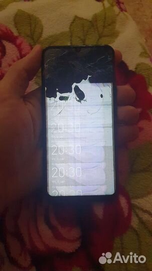 Телефон Honor 10i