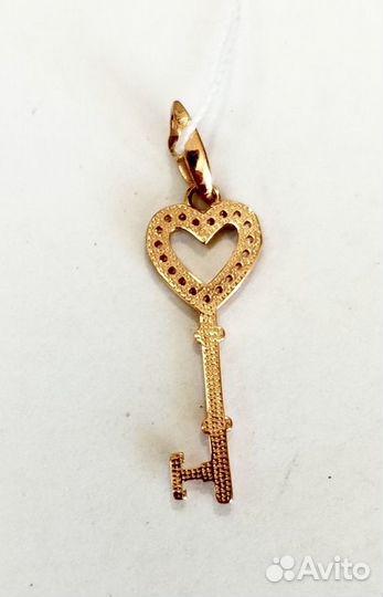 Золотая подвеска с фианитом