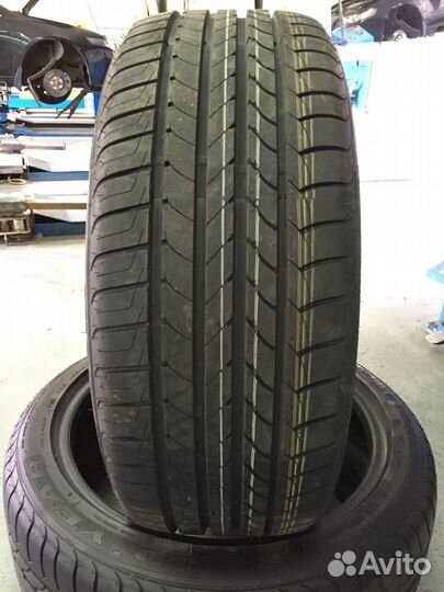 Goodyear EfficientGrip Performance 255/40 R19