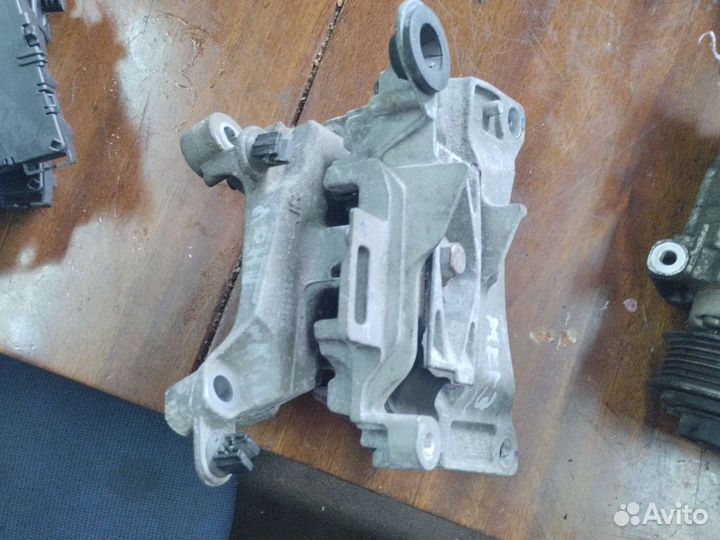 Подушка двигателя Renault Megane 3 1.5 дизель