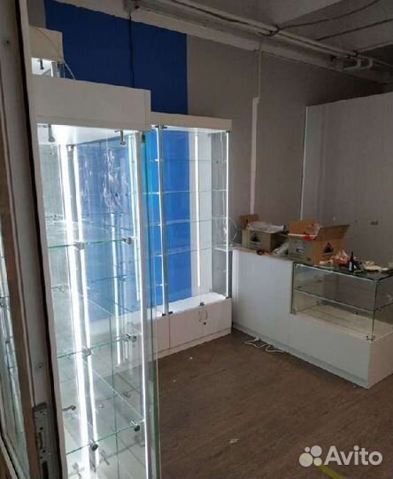 Витрины со стеклом под заказ