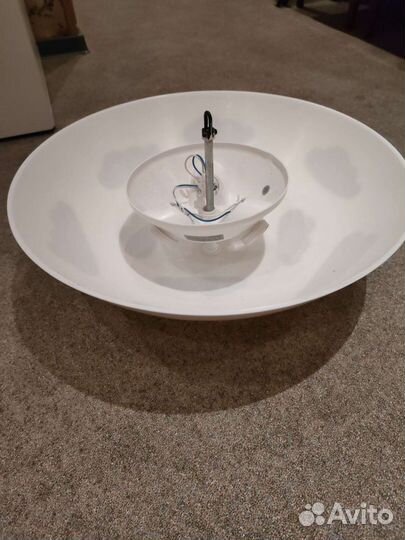 Люстра и настольная лампа Икея