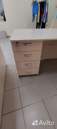 Угловой письменный стол бу