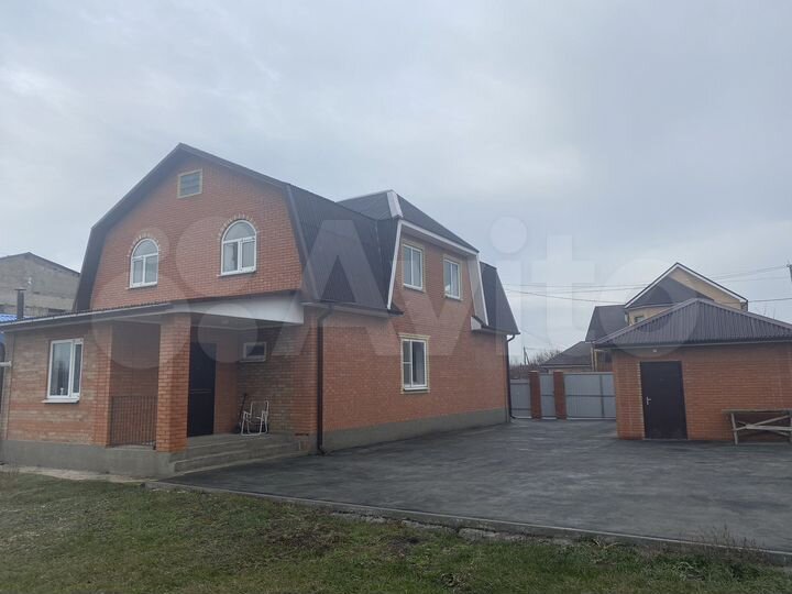 Дом 187 м² на участке 10 сот.