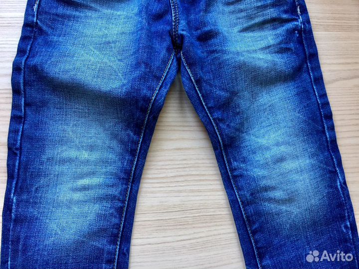 Джинсы next