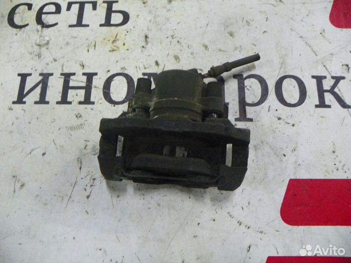 Суппорт тормозной передний правый Ford Fusion 2002