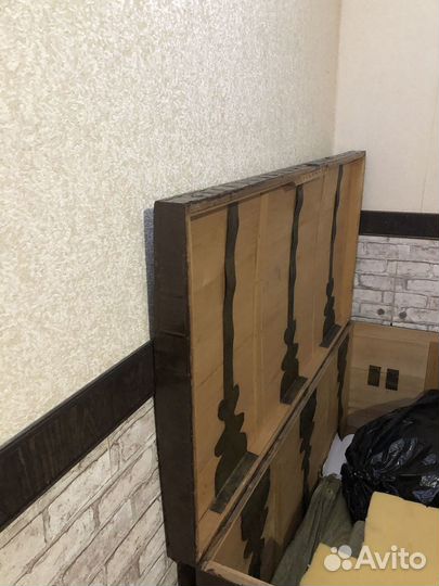 Сундук старинный