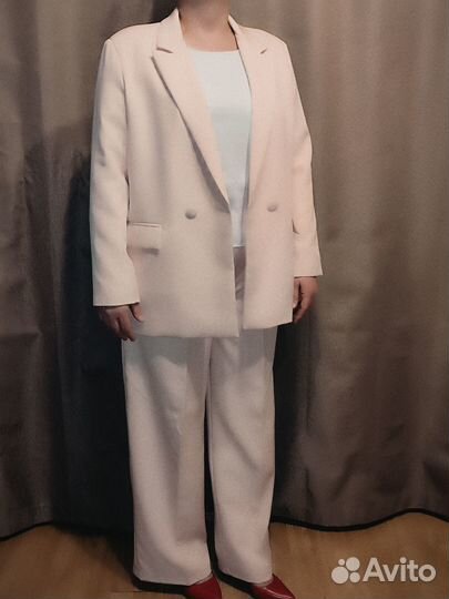Брючный костюм женский 48р.оверсайз,персик.цвет