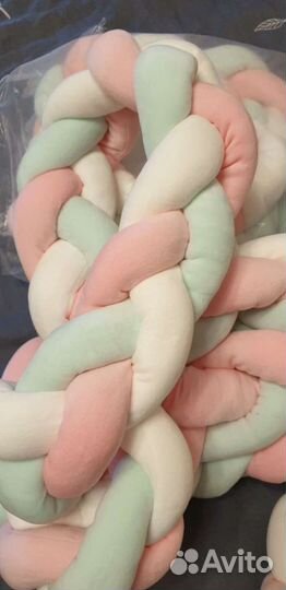 Бортик в детскую кроватку - косичка