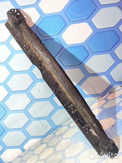 Балка передняя поперечная 7l6807510