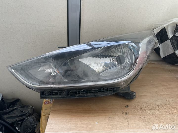 Фара на hyundai solaris 2 2019