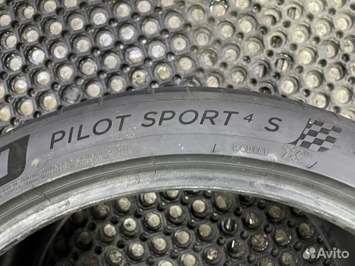 Michelin Pilot Sport 4 S 275/35 R20 102Y