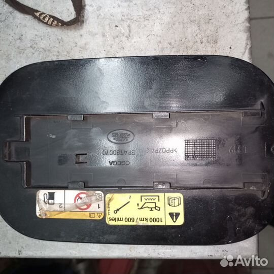 Крышка лючка горловины топливного бака land rover