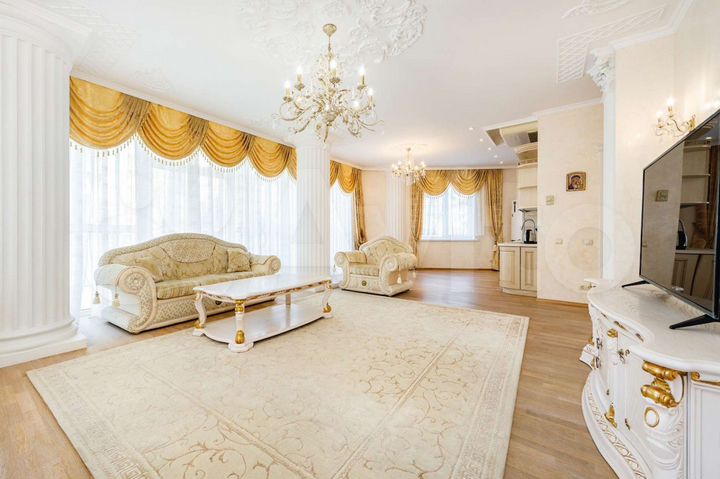 3-к. квартира, 147 м², 2/16 эт.