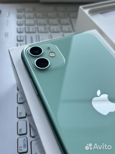 iPhone 11, 64 ГБ
