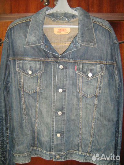 Джинсовая куртка levis