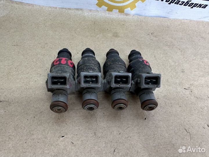 Форсунка топливная 2.0 ABK Audi A6 C4