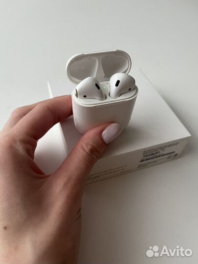 Наушники airpods