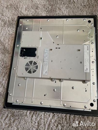 Индукционная варочная панель Gorenje IT 640 BSC