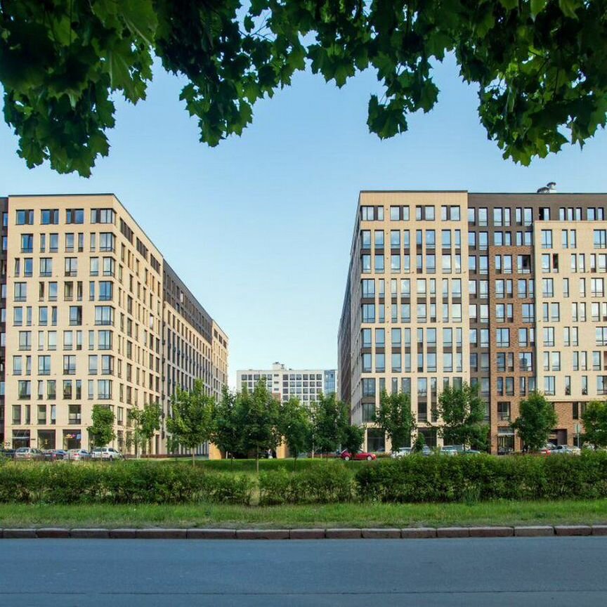 2-к. квартира, 98,5 м², 2/10 эт.