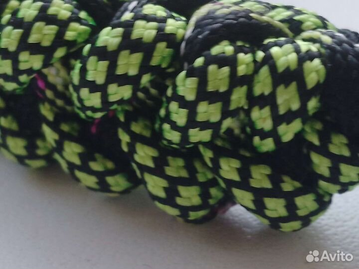 Ошейник из паракорда ручной работы