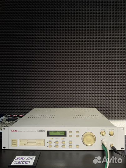 Akai s2000